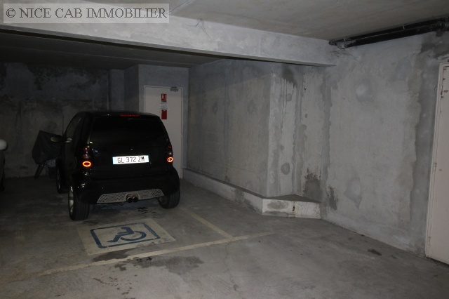 vente parking ST LAURENT DU VAR 0 pieces, m