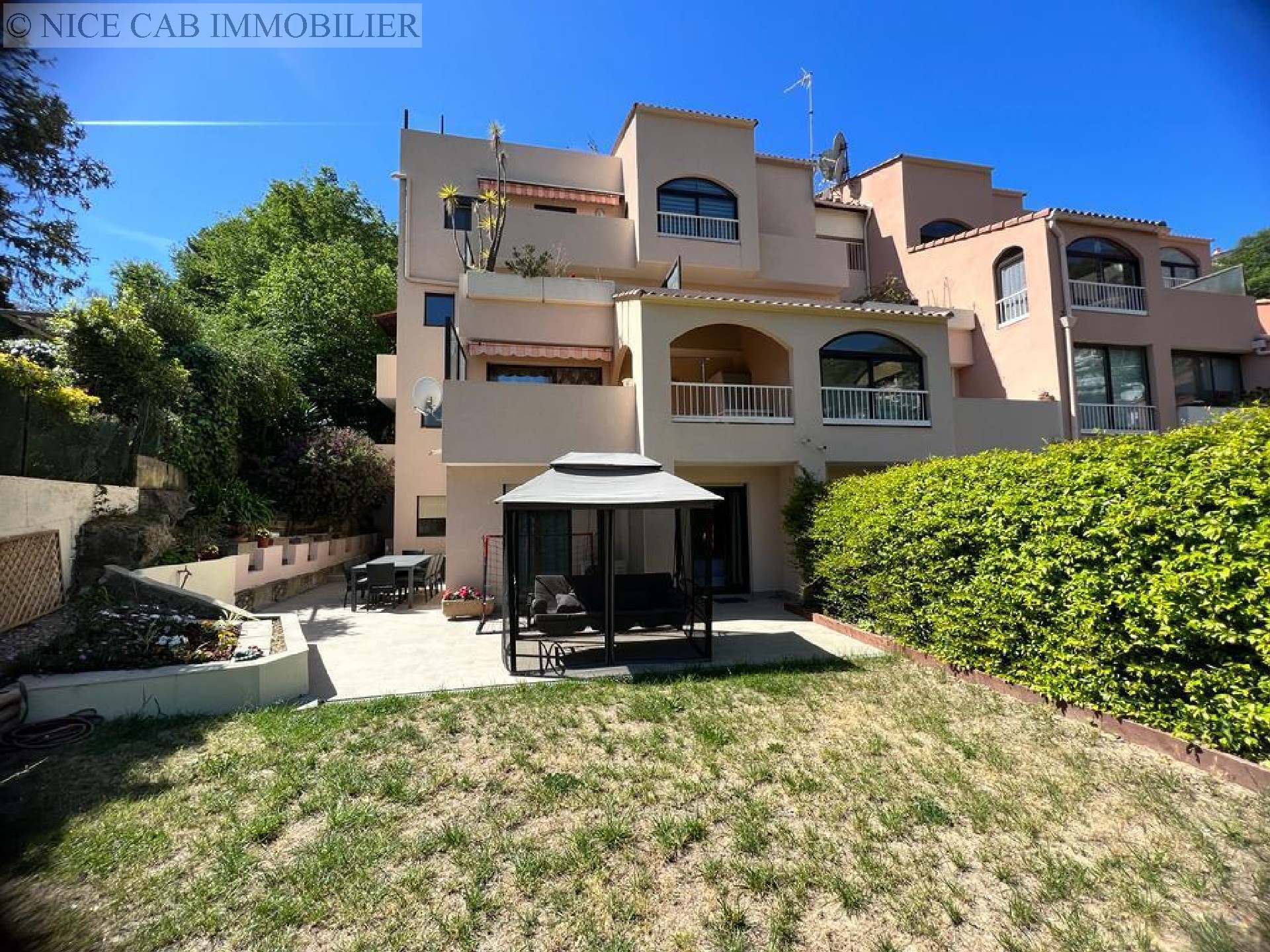 Appartement à vendre, PROCHE MENTON, 104 m², 4 pièces