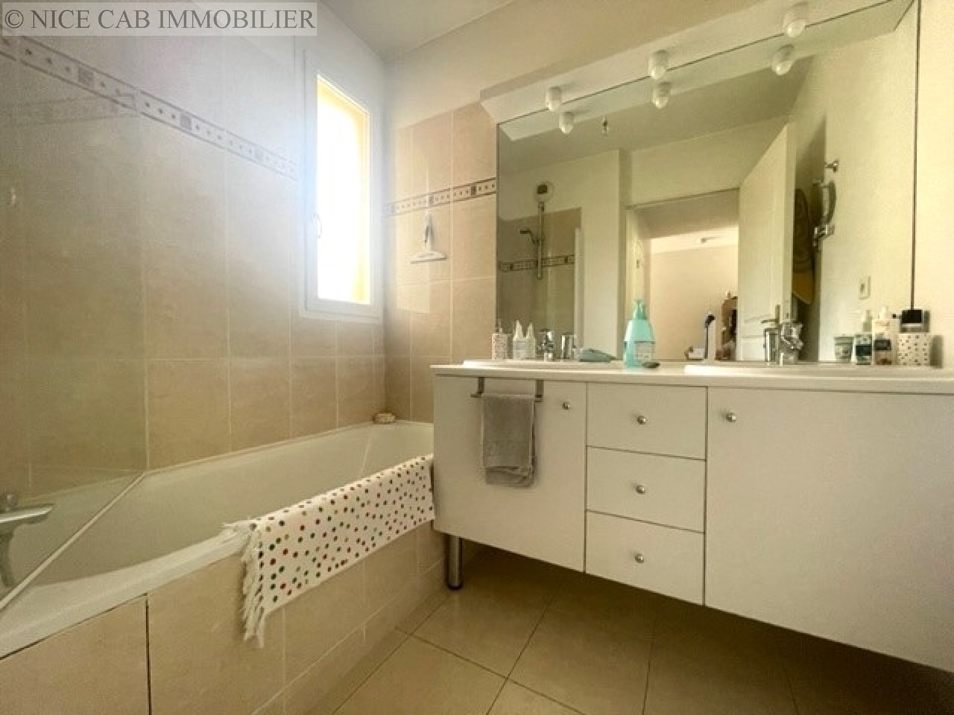 Appartement à vendre, MENTON, 62 m², 3 pièces