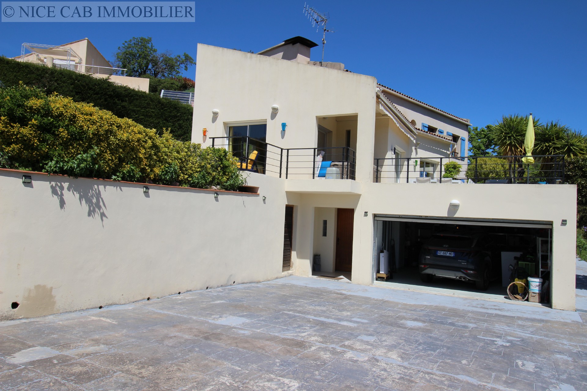 Villa à vendre, ST LAURENT DU VAR, 240 m², 6 pièces